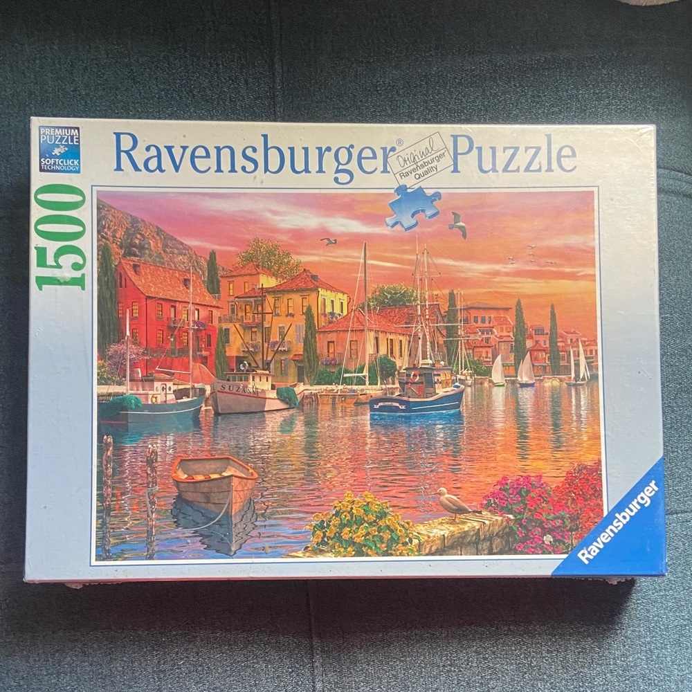 Ravensburger Vibrant Harbor Scene Puzzle - 1500 Pieces NEW